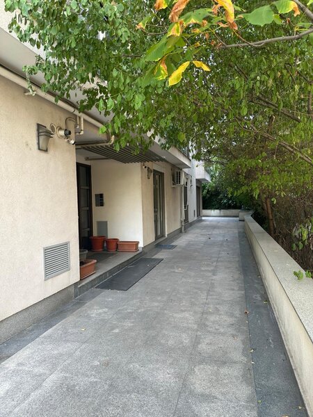 Agricultori nr. 33, sector 2, Bucuresti.